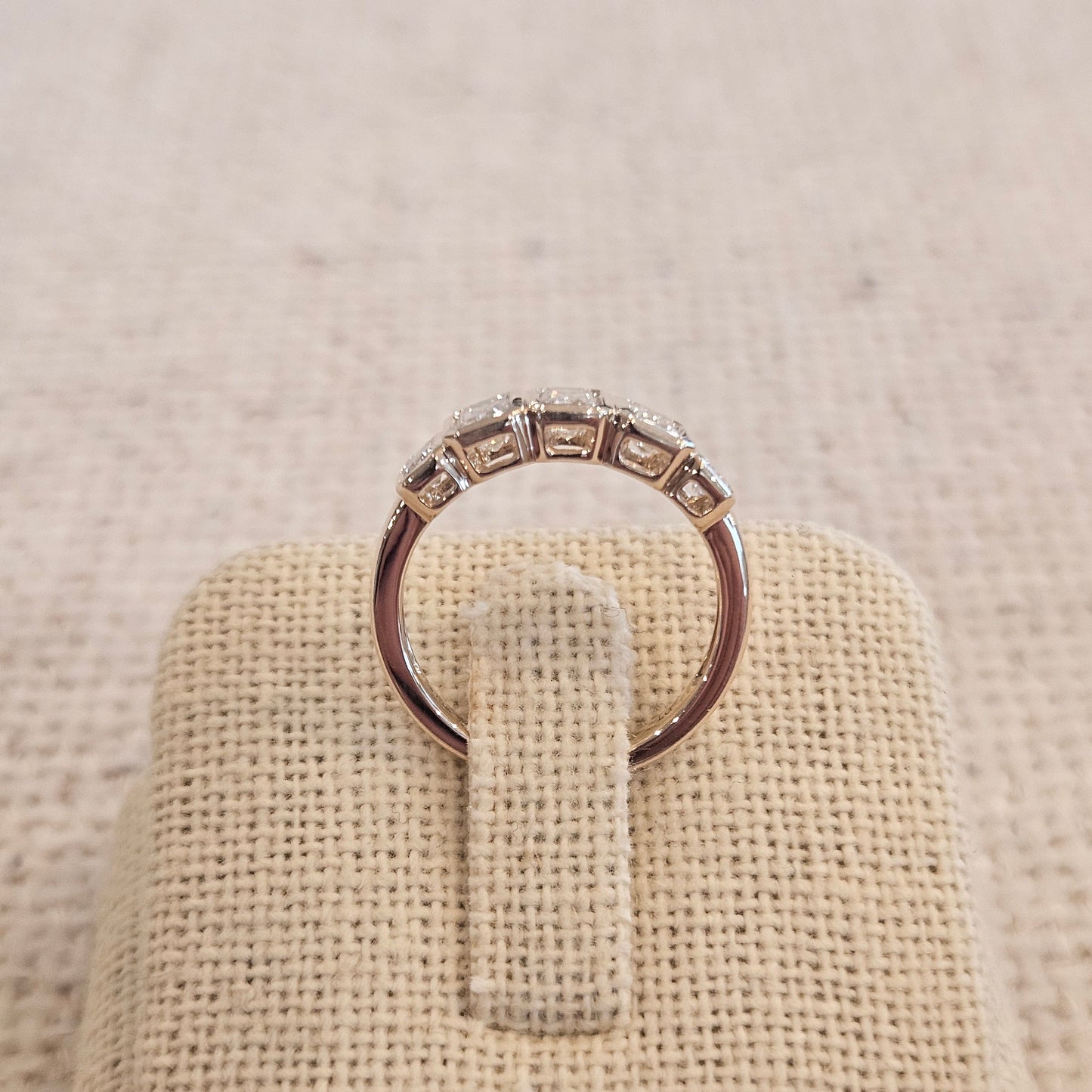 Step Cut Band