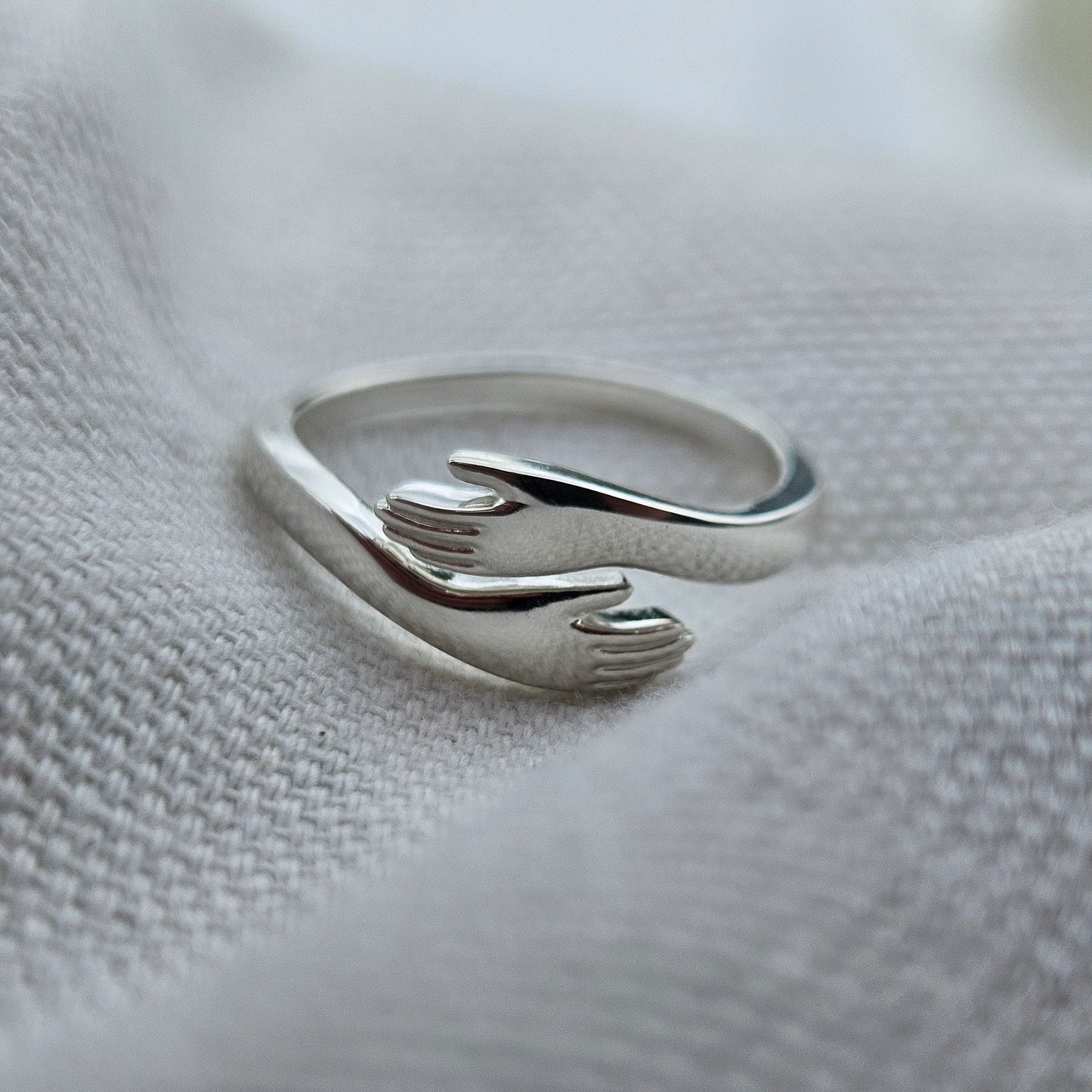 Hug Ring